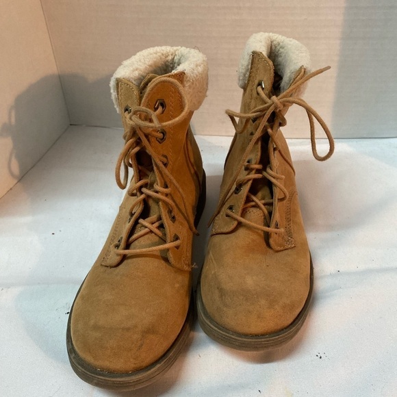 American Eagle Faux Fur Lined Ankle Boots size 8 (GV) - Picture 1 of 13